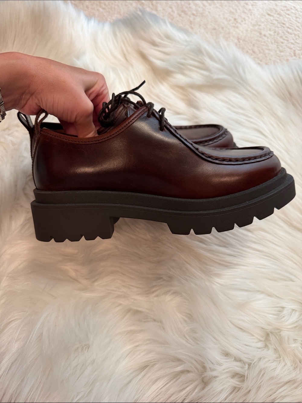 Banana Republic Italian Leather Derby Shoes - Picture 6 of 6